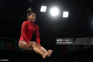 Simone Biles feet photo thumbnail
