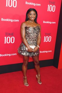 Simone Biles feet photo thumbnail