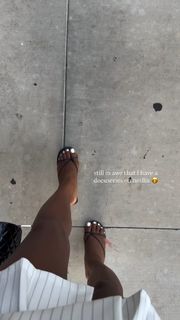 Simone Biles feet photo thumbnail