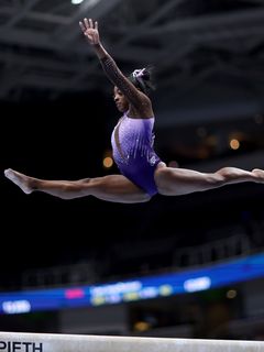 Simone Biles feet photo 19
