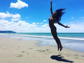 Simone Kessell feet photo 2