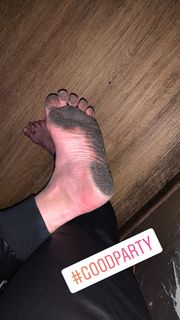 Simone Panteleit feet photo thumbnail