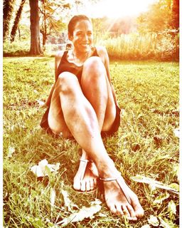 Simone Panteleit feet photo thumbnail