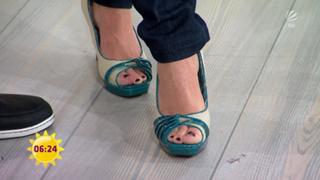 Simone Panteleit feet photo thumbnail
