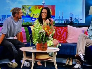 Simone Panteleit feet photo thumbnail