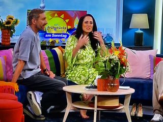 Simone Panteleit feet photo thumbnail