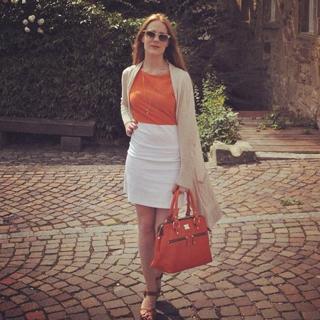 Simone Simons feet photo thumbnail