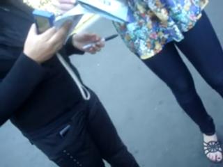 Simone Simons feet photo thumbnail