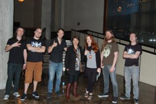 Simone Simons feet photo thumbnail