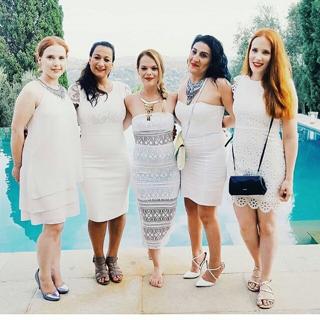 Simone Simons feet photo thumbnail