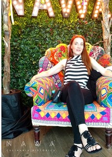 Simone Simons feet photo thumbnail