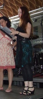 Simone Simons feet photo thumbnail