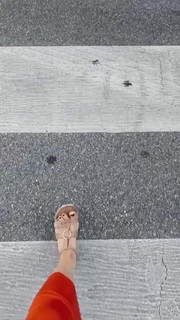 Simone Simons feet photo thumbnail