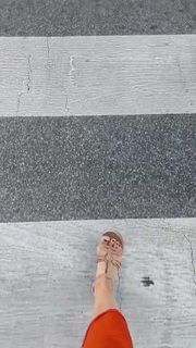 Simone Simons feet photo thumbnail