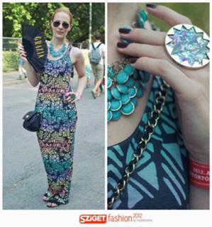 Simone Simons feet photo thumbnail