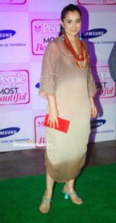 Simone Singh feet photo 5