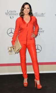 Simone Thomalla feet photo thumbnail