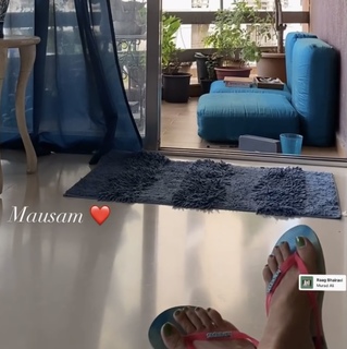 Simple Kaul feet photo 13
