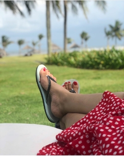 Simple Kaul feet photo 6