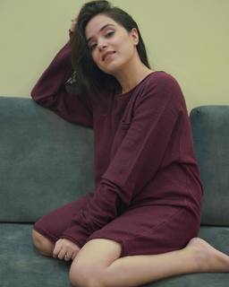 Simran Dhanwani feet photo 1
