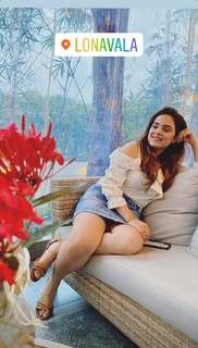 Simran Dhanwani feet photo 9
