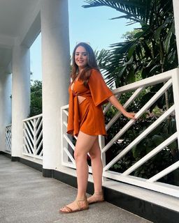 Simran Dhanwani feet photo 19
