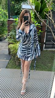 Simran Dhanwani feet photo 9