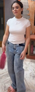 Simran Dhanwani feet photo 20