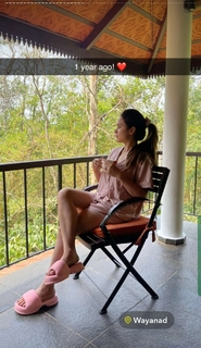 Simran Dhanwani feet photo 16