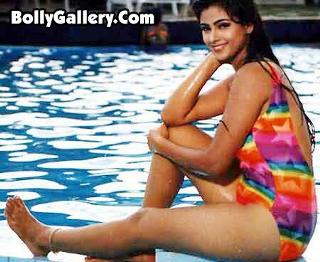 Simran feet photo 11