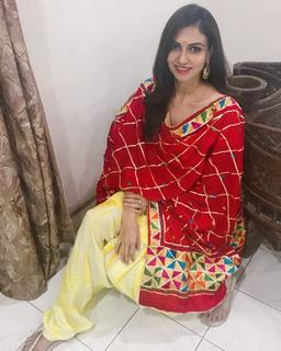 Simran Mundi feet photo 6