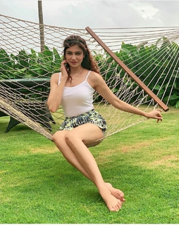 Simran Mundi feet photo 16