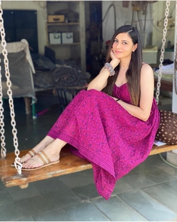 Simran Mundi feet photo 14