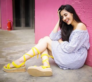 Simrat Kaur feet photo 3