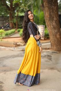 Simrat Kaur feet photo 3
