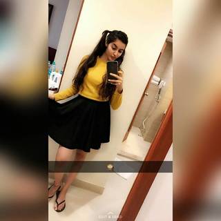 Simrat Kaur feet photo 14