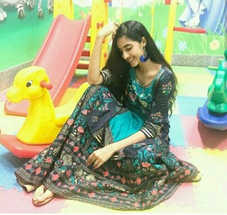 Simrat Kaur feet photo 13