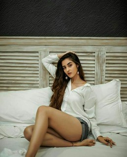 Simrat Kaur feet photo 15