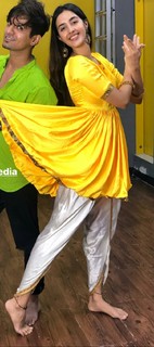 Simrat Kaur feet photo 13