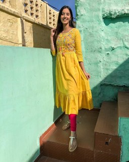 Simrat Kaur feet photo 16