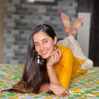Simrat Kaur feet photo 16