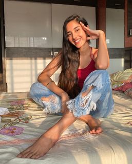 Simrat Kaur feet photo 8