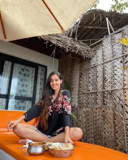 Simrat Kaur feet photo 5