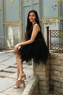 Simrat Kaur feet photo 9