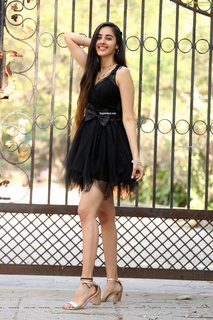Simrat Kaur feet photo 4