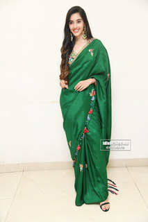 Simrat Kaur feet photo 9
