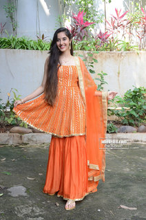 Simrat Kaur feet photo 14