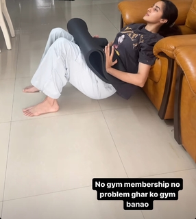 Simrat Kaur feet photo 1