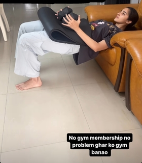 Simrat Kaur feet photo 20