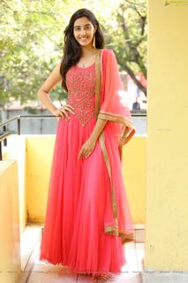 Simrat Kaur feet photo 4